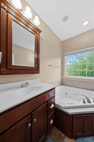 120 Champion Circle, Troy, MO 63379