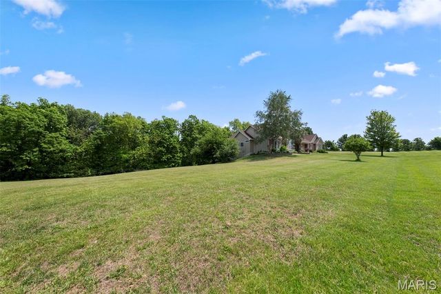 120 Champion Circle, Troy, MO 63379
