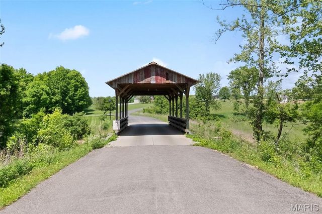120 Champion Circle, Troy, MO 63379