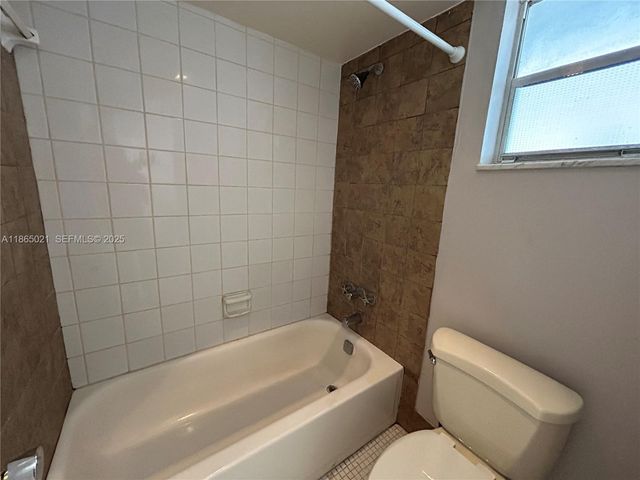 6505 Winfield Boulevard B-18, Margate, FL 33063