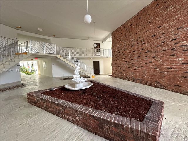 6505 Winfield Boulevard B-18, Margate, FL 33063