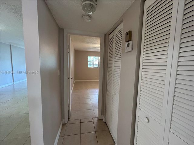 6505 Winfield Boulevard B-18, Margate, FL 33063