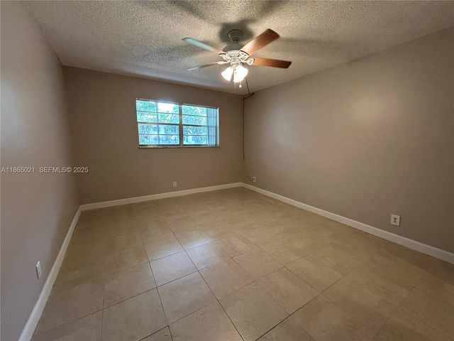 6505 Winfield Boulevard B-18, Margate, FL 33063