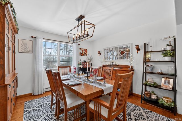 6 Wayne Drive, Middletown, NY 10940