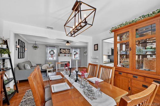 6 Wayne Drive, Middletown, NY 10940