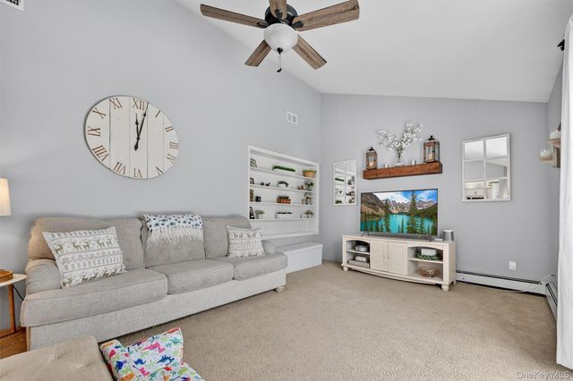 6 Wayne Drive, Middletown, NY 10940