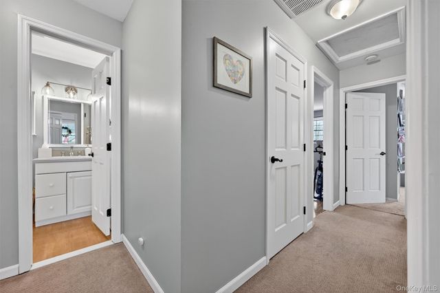 6 Wayne Drive, Middletown, NY 10940