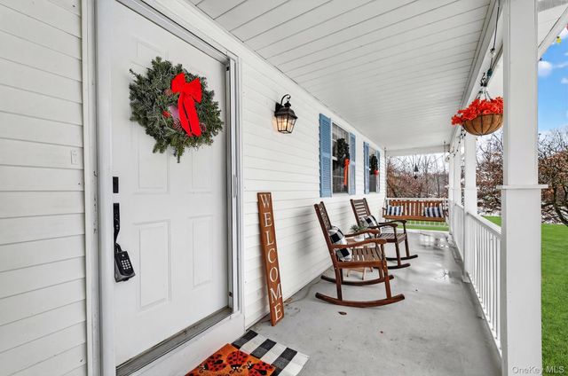 6 Wayne Drive, Middletown, NY 10940