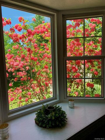 6 Wayne Drive, Middletown, NY 10940