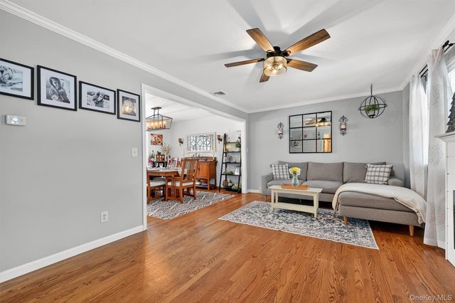 6 Wayne Drive, Middletown, NY 10940