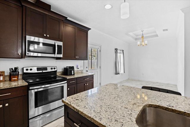 2145 Janet Street, Navarre, FL 32566