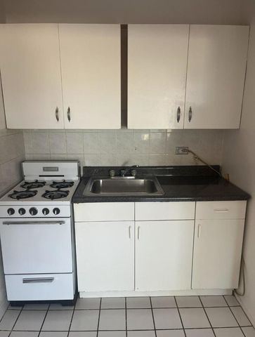 2610 W Berwyn Avenue 407, Chicago, IL 60625