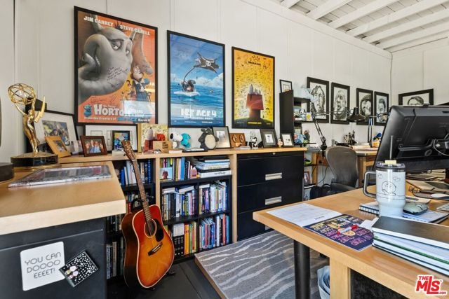 202 N Gower Street, Los Angeles, CA 90004
