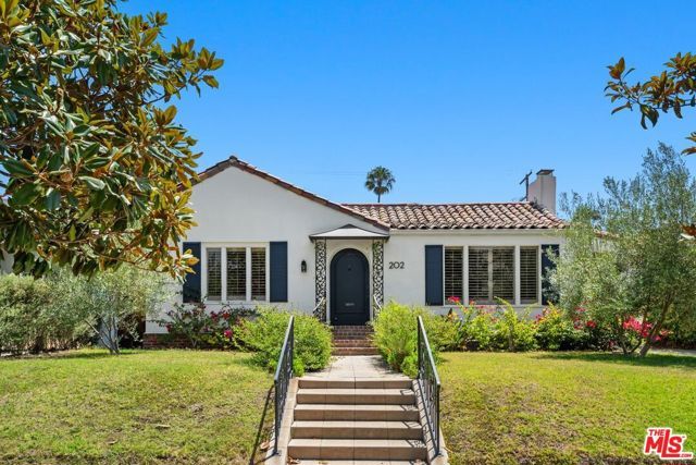 202 N Gower Street, Los Angeles, CA 90004