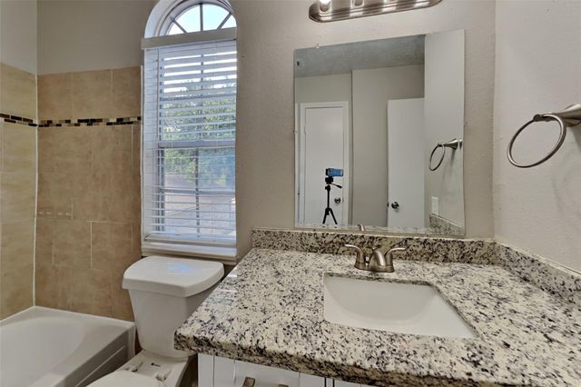 11831 Oakner Drive, Tomball, TX 77377