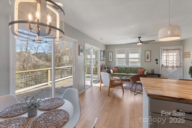 529 Bailey Road, Asheville, NC 28806