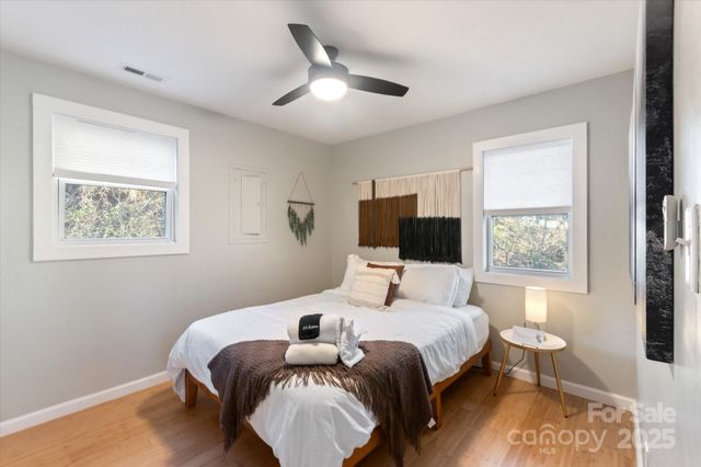 529 Bailey Road, Asheville, NC 28806