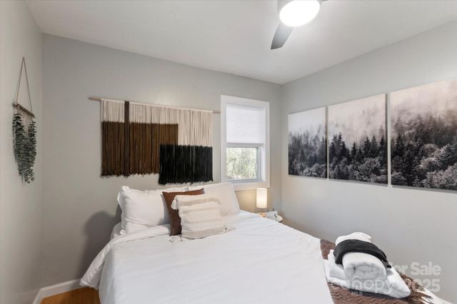 529 Bailey Road, Asheville, NC 28806