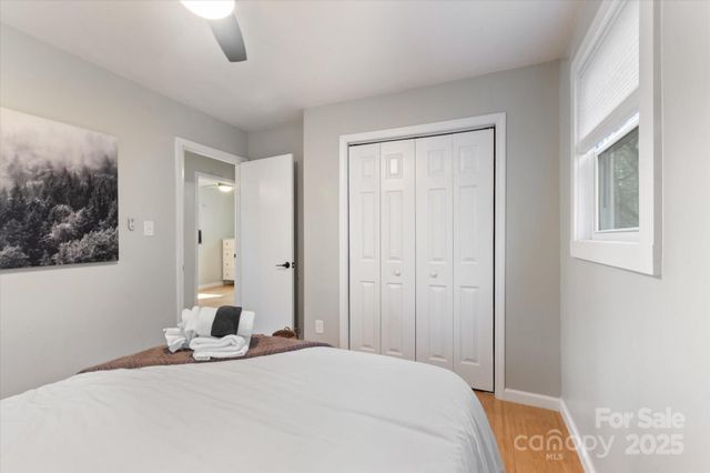 529 Bailey Road, Asheville, NC 28806