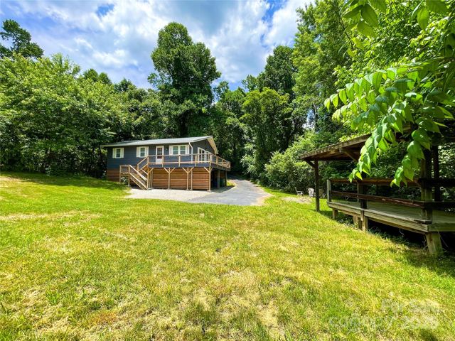 529 Bailey Road, Asheville, NC 28806