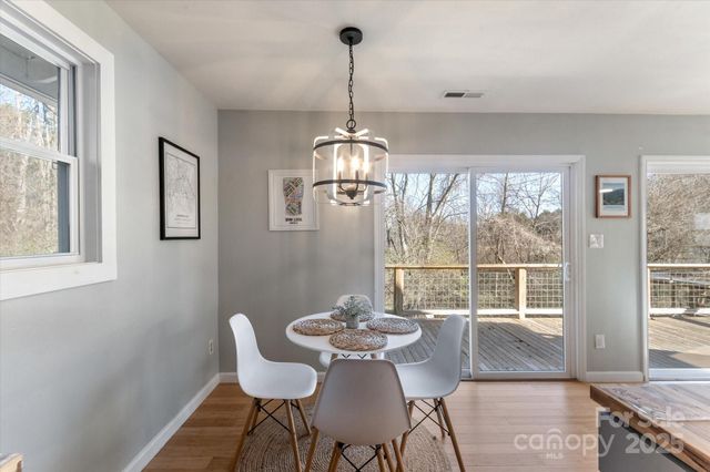 529 Bailey Road, Asheville, NC 28806