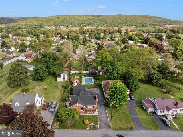 411 GREENWOOD AVENUE, Mont Alto, PA 17237