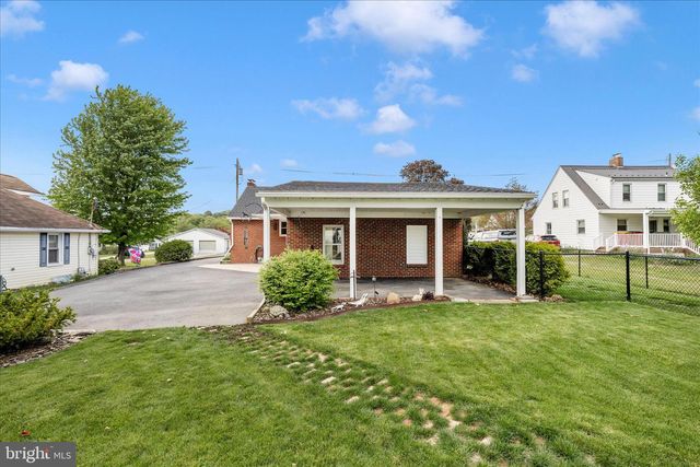 411 GREENWOOD AVENUE, Mont Alto, PA 17237