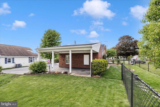 411 GREENWOOD AVENUE, Mont Alto, PA 17237