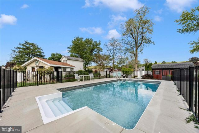 411 GREENWOOD AVENUE, Mont Alto, PA 17237