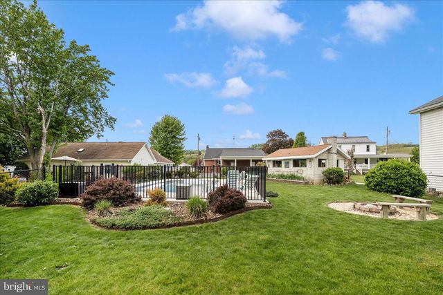 411 GREENWOOD AVENUE, Mont Alto, PA 17237