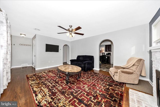 411 GREENWOOD AVENUE, Mont Alto, PA 17237