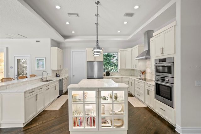 16204 SIERRA DE AVILA, Tampa, FL 33613