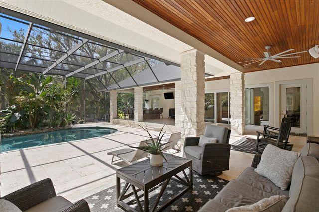 16204 SIERRA DE AVILA, Tampa, FL 33613