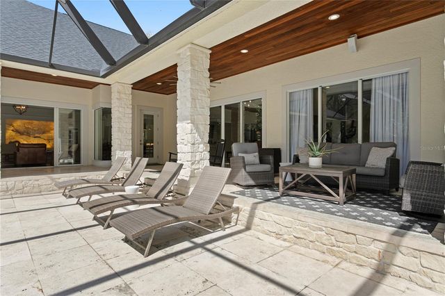 16204 SIERRA DE AVILA, Tampa, FL 33613