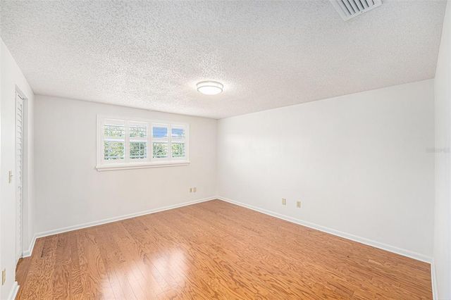 8212 MALVERN CIRCLE, Tampa, FL 33634