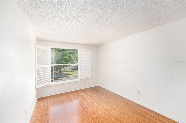 8212 MALVERN CIRCLE, Tampa, FL 33634