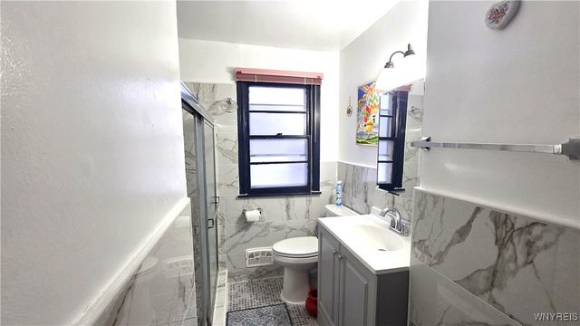 12 Delta Road, Amherst, NY 14226