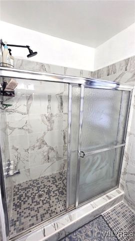 12 Delta Road, Amherst, NY 14226