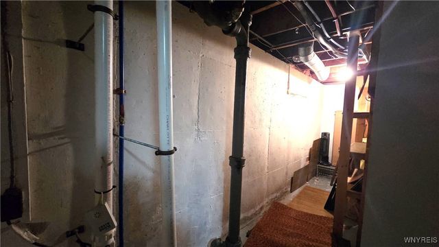 12 Delta Road, Amherst, NY 14226