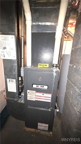 12 Delta Road, Amherst, NY 14226