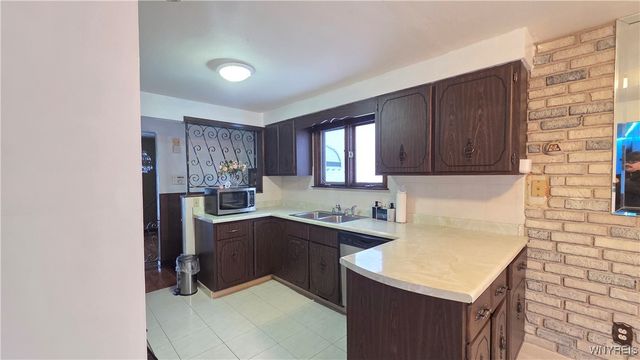 12 Delta Road, Amherst, NY 14226