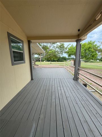 197 Private Road 4652, Rhome, TX 76078