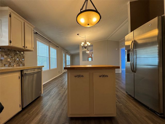 197 Private Road 4652, Rhome, TX 76078