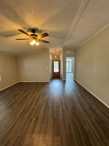 197 Private Road 4652, Rhome, TX 76078