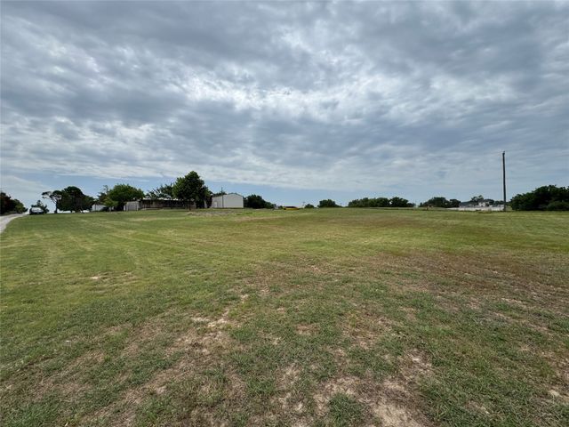 197 Private Road 4652, Rhome, TX 76078