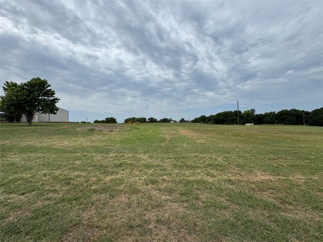 197 Private Road 4652, Rhome, TX 76078