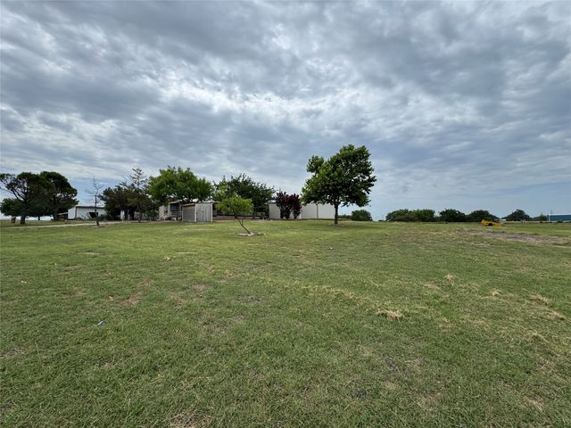 197 Private Road 4652, Rhome, TX 76078