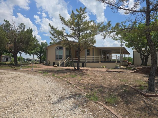 197 Private Road 4652, Rhome, TX 76078