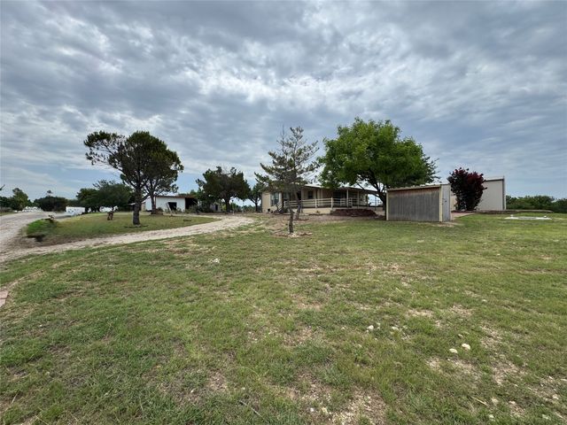 197 Private Road 4652, Rhome, TX 76078