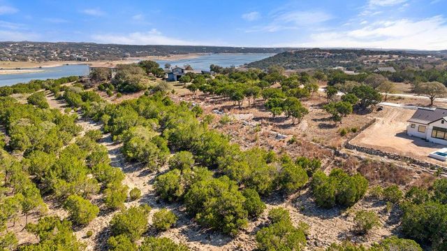 10 Thurman Bluff DR, Spicewood, TX 78669